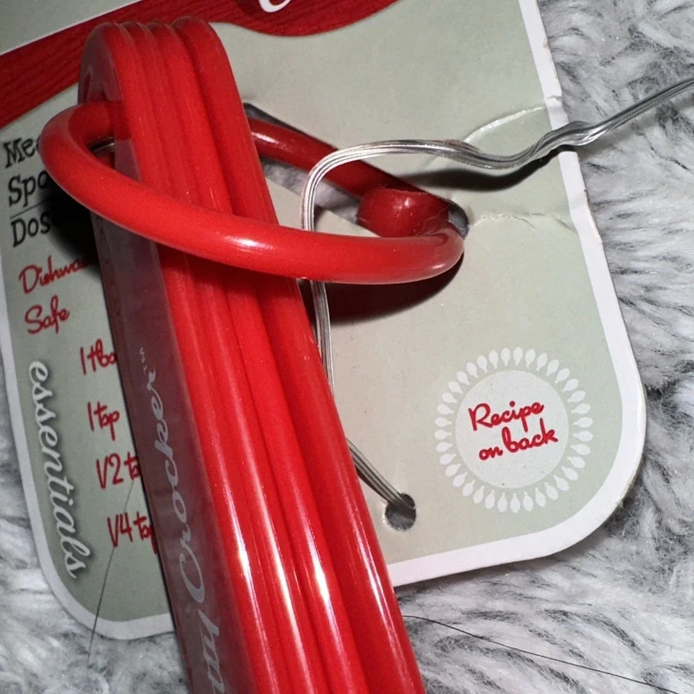 Betty Crocker Red Plastic Measuring Spoons Set 4 Piece Dishwasher Safe New